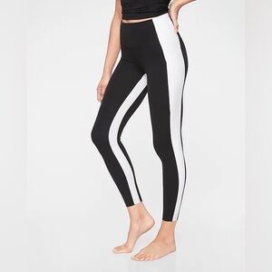 Athleta YIN 7/8 TIGHT IN POWERVITA